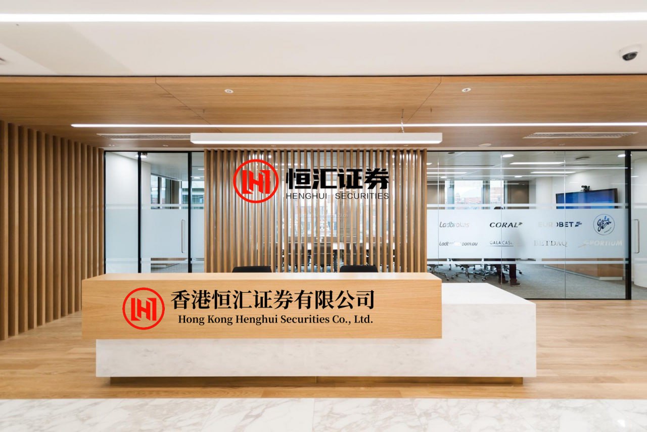 忆速配 美国非农就业增长数据下修911万 预示经济根基比预期更脆弱